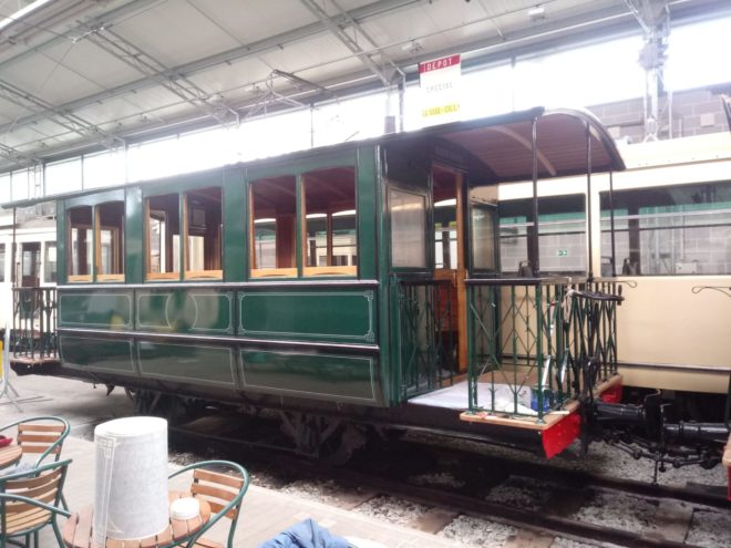 Thumbnail for the post titled: Remorques vapeur en peinture et baladeuses en rénovation